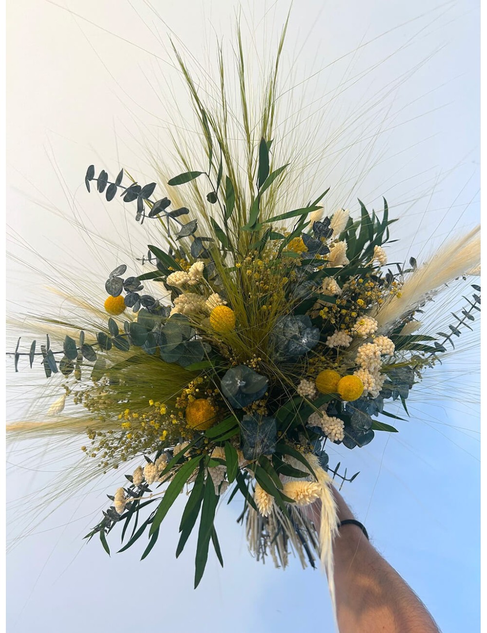 Bouquet avec fleurs vertes et jaunes