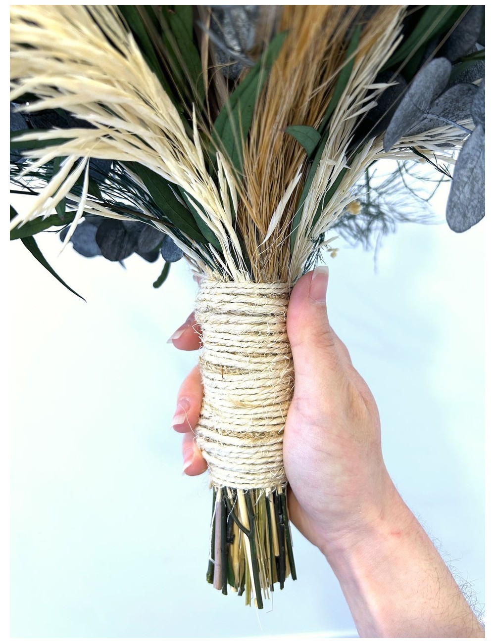 Bouquet de fleurs blanches et roses