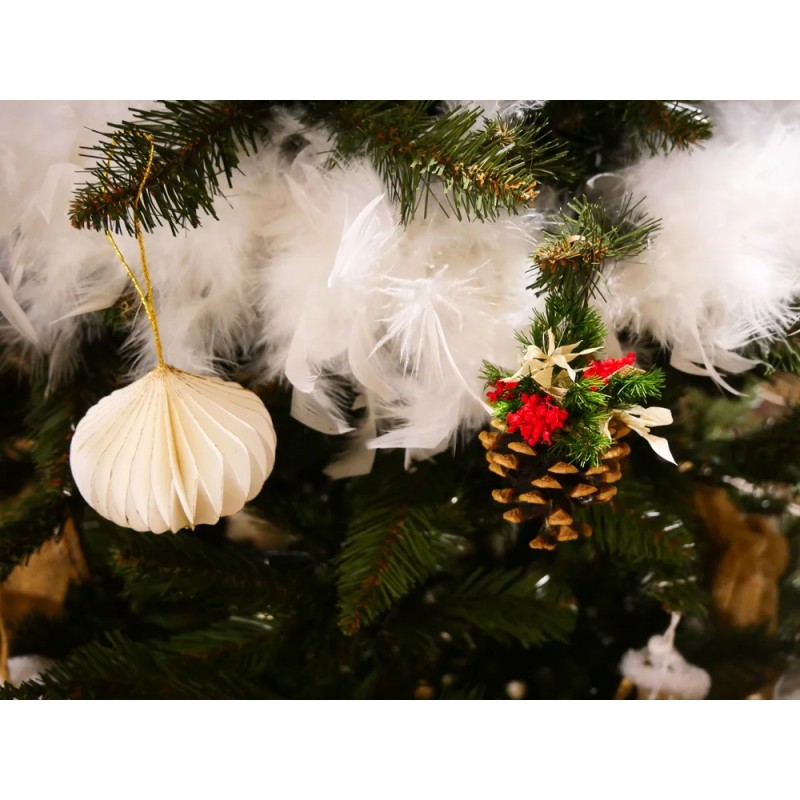 Pomme de pin végétalisée déco sapin